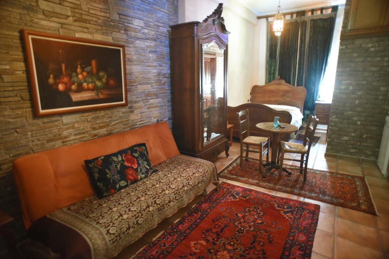 Santa Marina Guesthouse Káto Loutrákion Zewnętrze zdjęcie